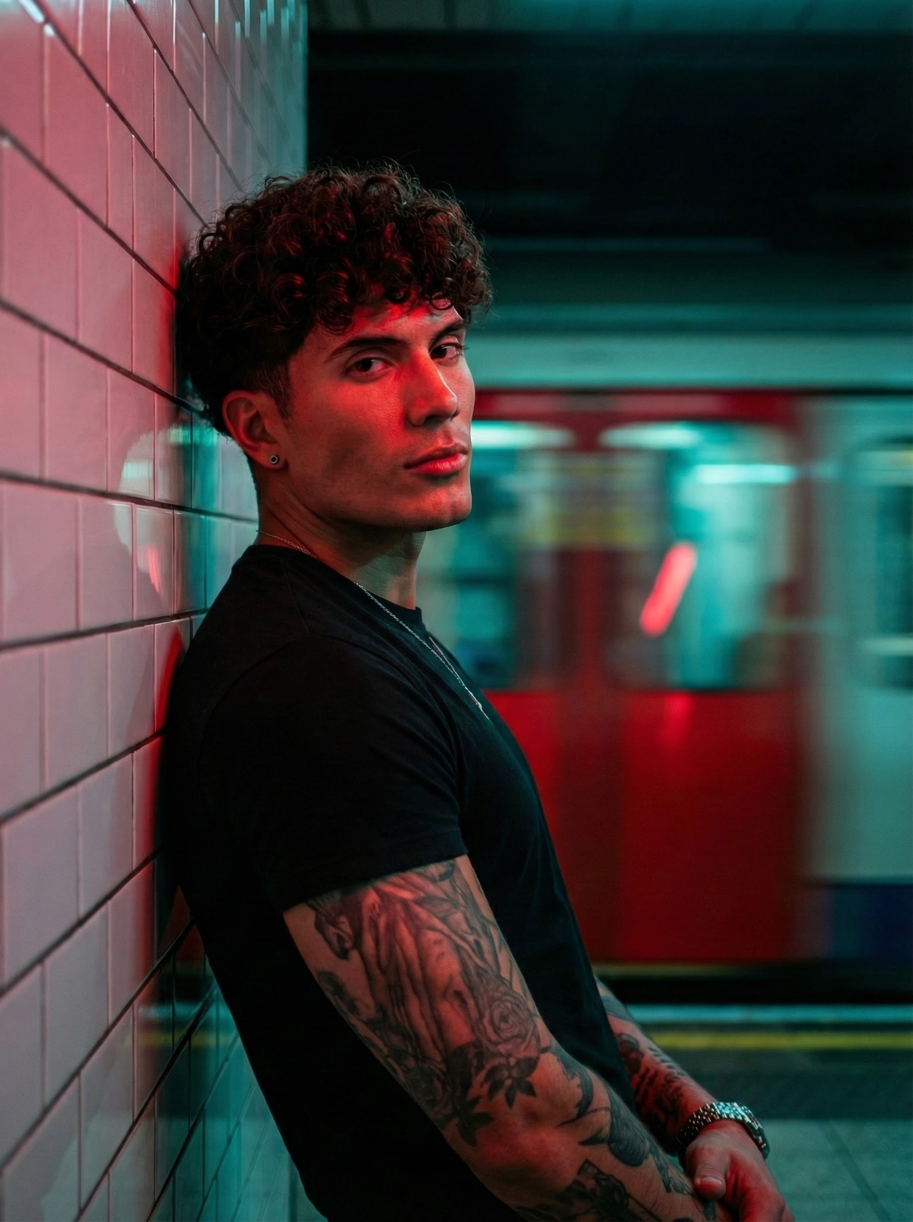 Asbel Nazar en el andén del metro